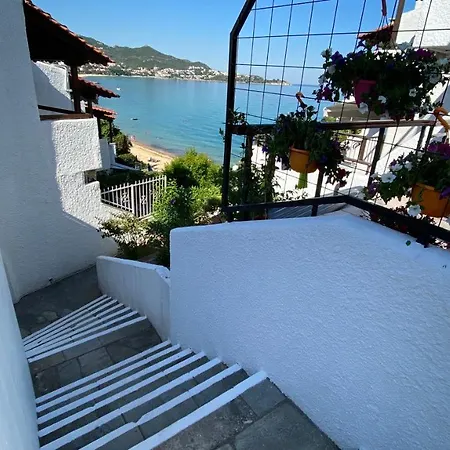 بيت للعطل Irini Seaside